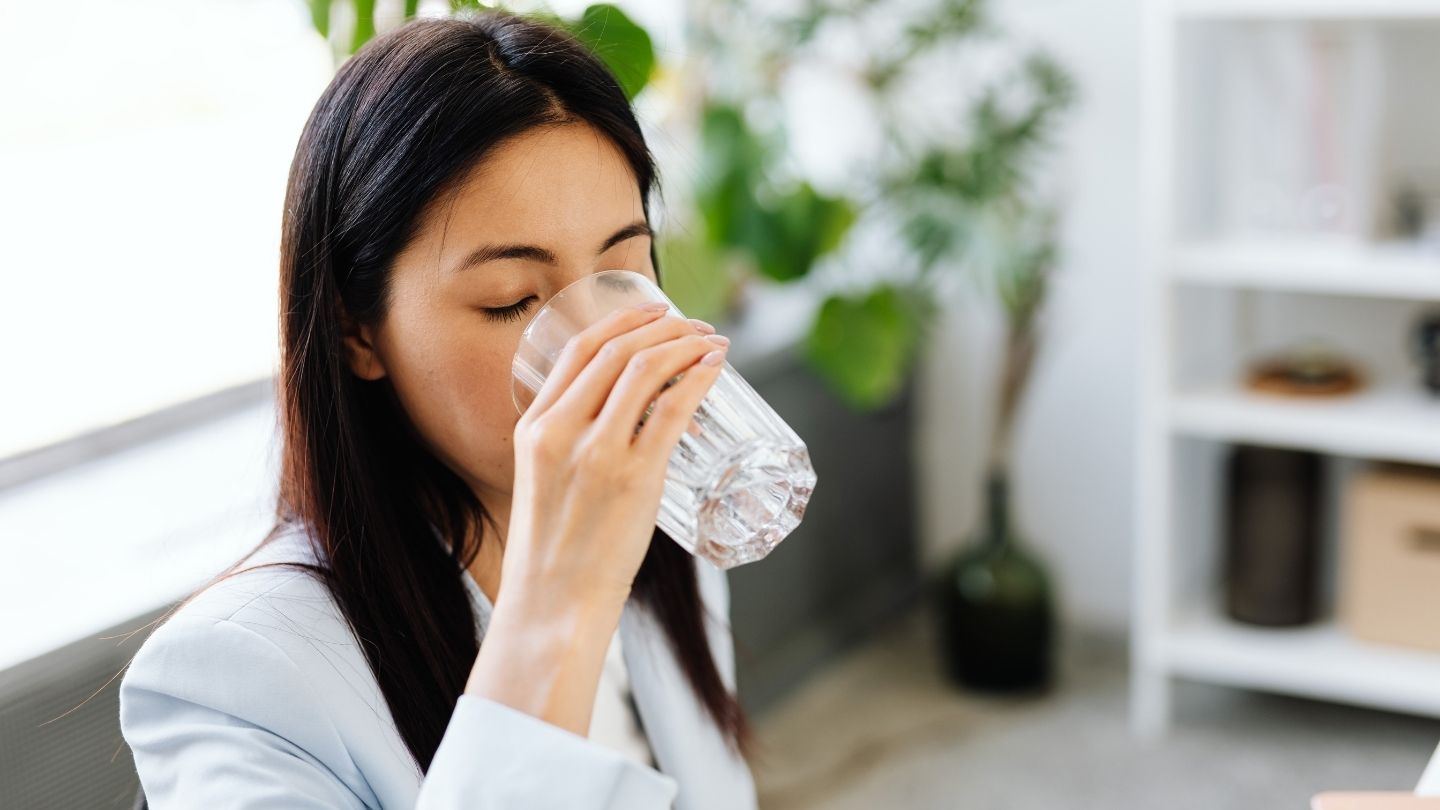 Prevent Dehydration Without Upsetting Your Stomach